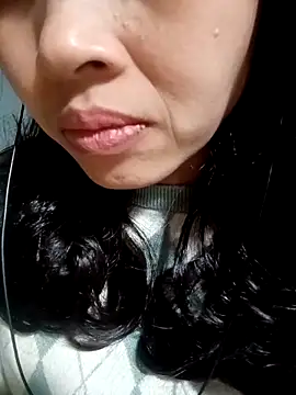 Snapshot of Hana_love20 chatting on November 23, 2025, 2:16 pm Hana love20 online show from November 23, 2025, 2:16 pm