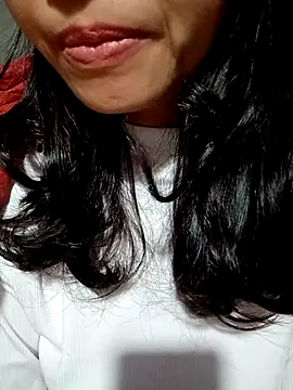 Snapshot of Hana_love20 chatting on November 18, 2025, 5:49 pm Hana love20 online show from November 18, 2025, 5:49 pm