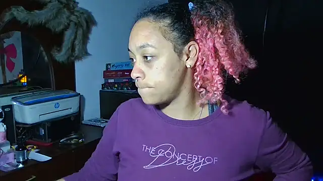 Cata Blue   online show from November 17, 2025, 3:38 pm