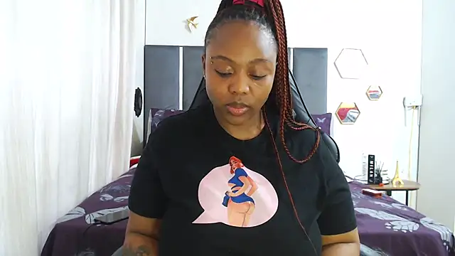 Snapshot of IceBellaCane313 chatting on November 29, 2025, 2:17 pm IceBellaCane313 online show from November 29, 2025, 2:17 pm