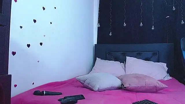 Georgina Copper online show from February 21, 2026, 8:44 pm