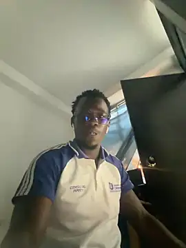 Snapshot of _Lowmaypalacios chatting on March 28, 2026, 10:22 pm Lowmaypalacios online show from March 28, 2026, 10:22 pm