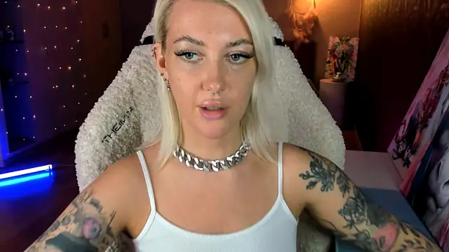 tykioty Miley online show from February 21, 2026, 12:07 pm