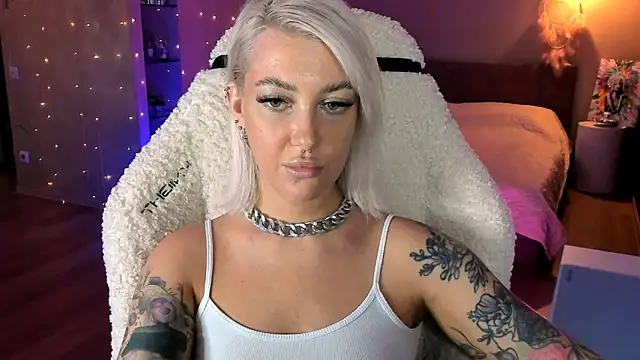 tykioty Miley online show from November 8, 2025, 11:03 am