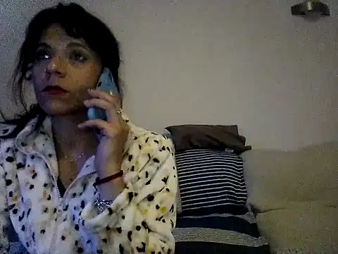 Snapshot of Donostipa chatting on May 12, 2026, 12:51 am Donostipa online show from May 12, 2026, 12:51 am