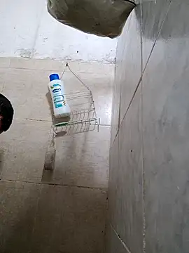 Snapshot of X_xtomas_x chatting on December 21, 2025, 5:42 am X xtomas x online show from December 21, 2025, 5:42 am