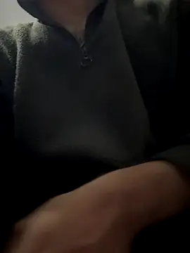 Snapshot of mrtoy121 chatting on December 2, 2025, 5:58 pm mrtoy121 online show from December 2, 2025, 5:58 pm