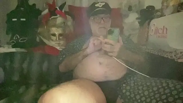 EroticVenetian online show from November 2, 2025, 5:12 am