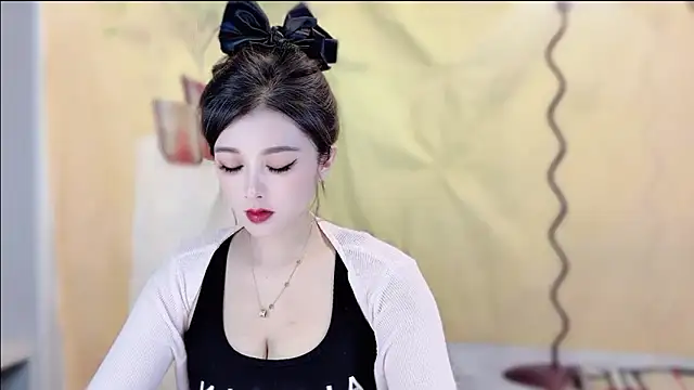 Snapshot of VIWVI chatting on November 12, 2025, 5:22 am VIWVI online show from November 12, 2025, 5:22 am