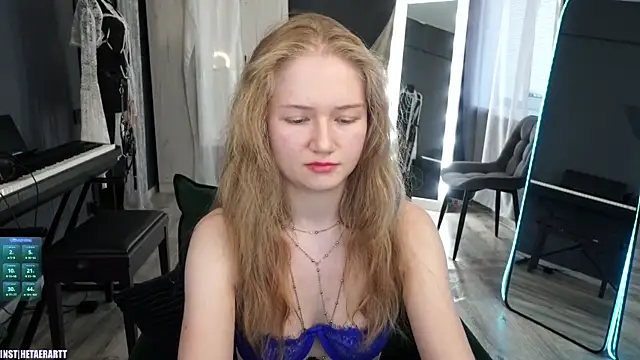 Snapshot of Alexandra_Demore chatting on June 12, 2026, 7:11 pm Alexandra Demore online show from June 12, 2026, 7:11 pm