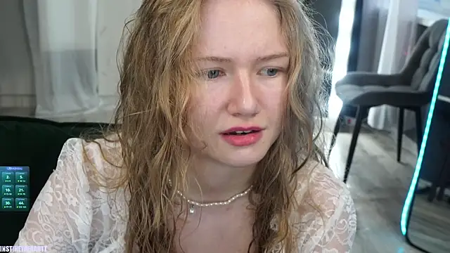 Snapshot of Alexandra_Demore chatting on June 11, 2026, 7:33 pm Alexandra Demore online show from June 11, 2026, 7:33 pm