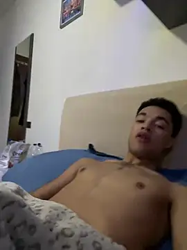 Snapshot of LukonPorn chatting on February 15, 2025, 8:00 am LukonPorn online show from February 15, 2025, 8:00 am