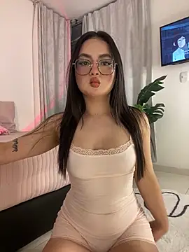 Snapshot of montmariana chatting on February 27, 2025, 12:03 am montmariana online show from February 27, 2025, 12:03 am