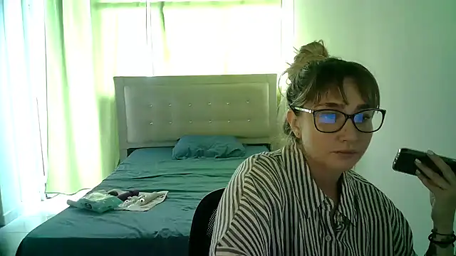 Snapshot of katy_pp chatting on October 17, 2025, 2:08 pm katy pp online show from October 17, 2025, 2:08 pm