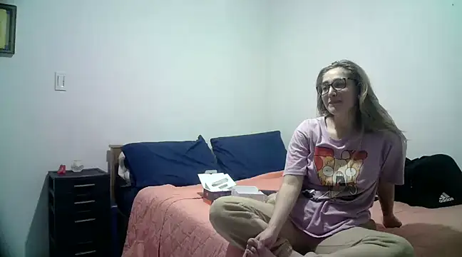 Snapshot of katy_pp chatting on January 6, 2025, 10:58 pm katy pp online show from January 6, 2025, 10:58 pm