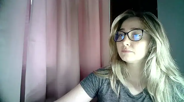 Snapshot of katy_pp chatting on January 9, 2025, 10:52 pm katy pp online show from January 9, 2025, 10:52 pm