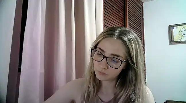 Snapshot of katy_pp chatting on January 13, 2025, 1:13 am katy pp online show from January 13, 2025, 1:13 am