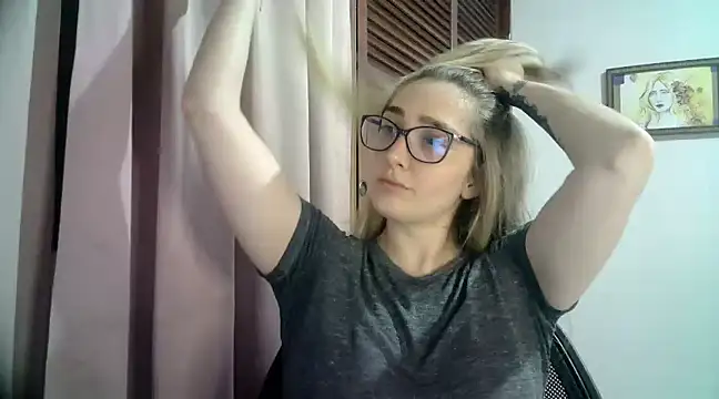 Snapshot of katy_pp chatting on January 8, 2025, 5:05 am katy pp online show from January 8, 2025, 5:05 am