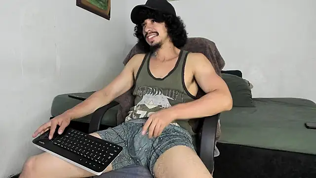 Snapshot of TristanWoods chatting on November 13, 2025, 10:19 am TristanWoods online show from November 13, 2025, 10:19 am