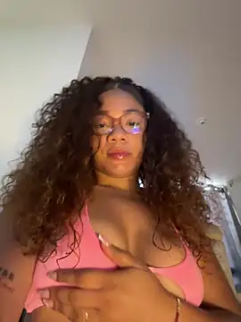 ashley Tompson1 online show from March 26, 2026, 12:14 pm