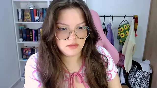 Snapshot of Gabiwaifu chatting on November 23, 2025, 8:52 pm Gabiwaifu online show from November 23, 2025, 8:52 pm