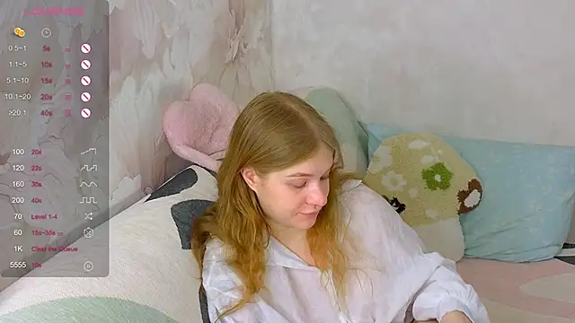 TrissMerigold9 online show from November 28, 2025, 9:53 am