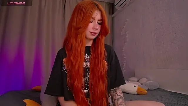 Snapshot of Evaa_Moonn_ chatting on March 9, 2025, 11:25 pm Evaa Moonn  online show from March 9, 2025, 11:25 pm