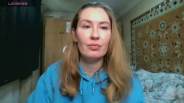 AnnaXLovers online show from February 16, 2026, 12:59 pm