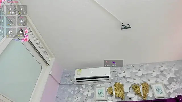 Danee 19  online show from April 4, 2026, 11:50 am