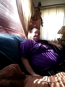 Snapshot of Bayou_Woman68 chatting on November 18, 2025, 6:22 pm Bayou Woman68 online show from November 18, 2025, 6:22 pm