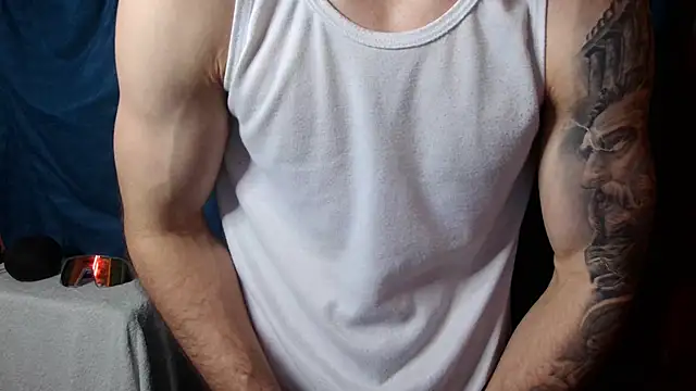 Snapshot of Kenner_fox77 chatting on December 24, 2024, 2:54 am Kenner fox77 online show from December 24, 2024, 2:54 am