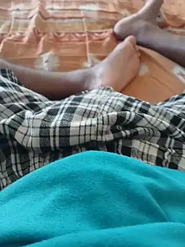 alanjoyoo online show from December 4, 2025, 3:49 am