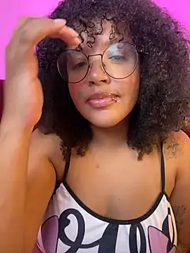 Snapshot of 99_Lilith chatting on February 26, 2026, 12:43 am 99 Lilith online show from February 26, 2026, 12:43 am