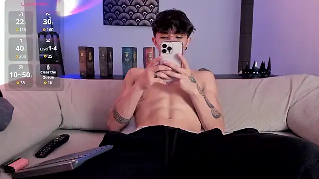 Snapshot of im__thomass chatting on November 28, 2025, 12:11 am im thomass online show from November 28, 2025, 12:11 am