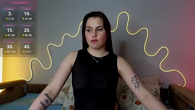 Snapshot of Aisha_Riley chatting on March 21, 2025, 3:57 pm Aisha Riley online show from March 21, 2025, 3:57 pm