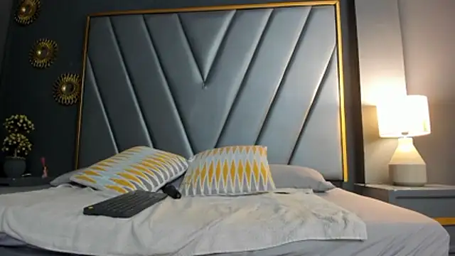 Snapshot of BrendaAdams_ chatting on November 10, 2025, 11:15 am BrendaAdams online show from November 10, 2025, 11:15 am