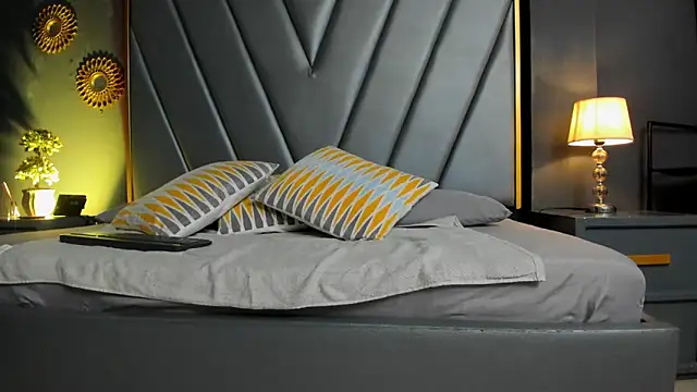 Snapshot of BrendaAdams_ chatting on March 18, 2025, 11:00 am BrendaAdams online show from March 18, 2025, 11:00 am