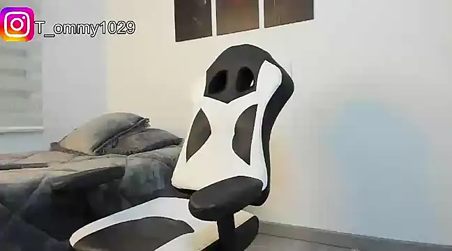 Snapshot of Tommy_Jos chatting on March 12, 2025, 2:41 am Tommy Jos online show from March 12, 2025, 2:41 am