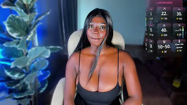 Almaahotxxx online show from May 28, 2026, 2:01 pm