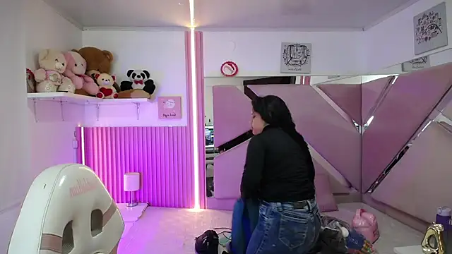  Miaaleon online show from January 10, 2026, 12:22 pm