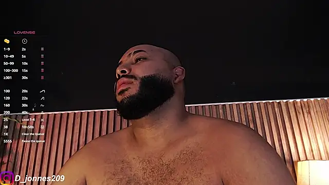 Snapshot of DilanJonnes_ chatting on September 20, 2025, 10:48 pm DilanJonnes online show from September 20, 2025, 10:48 pm