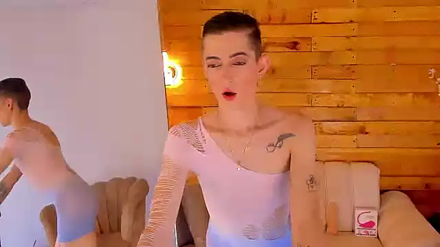 Snapshot of dominic_thailor chatting on November 25, 2025, 2:39 pm dominic thailor online show from November 25, 2025, 2:39 pm