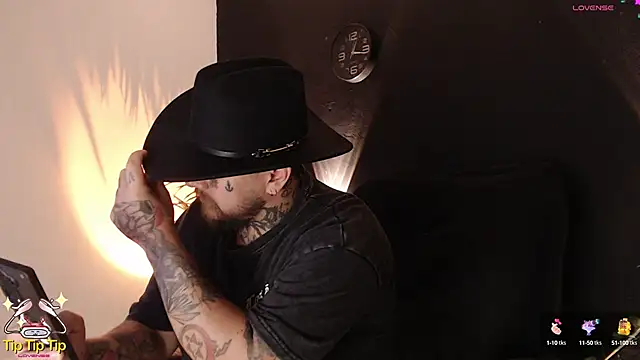 Snapshot of Ash_gusbig chatting on January 14, 2025, 2:19 am Ash gusbig online show from January 14, 2025, 2:19 am