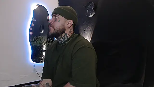 Snapshot of Ash_gusbig chatting on March 21, 2025, 1:34 am Ash gusbig online show from March 21, 2025, 1:34 am