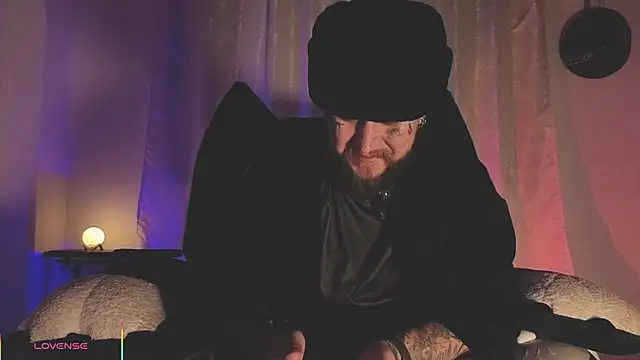 Ash gusbig online show from April 3, 2026, 2:18 am