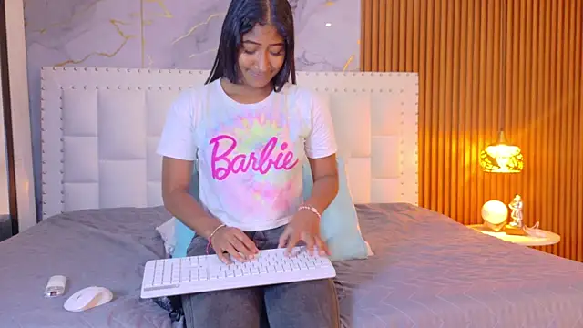 indianschoolgirl online show from April 3, 2026, 7:20 pm