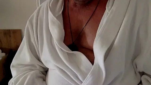 Bobby5169 online show from October 17, 2025, 1:24 pm