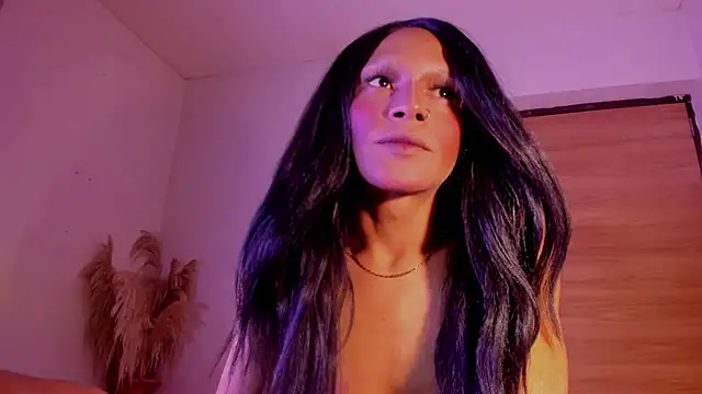 carolinemiller7 online show from December 15, 2025, 10:26 pm