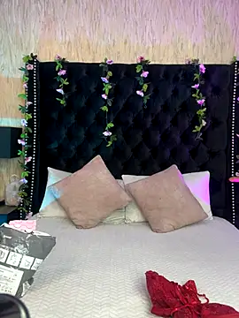 Snapshot of AshleeyPrincess chatting on December 2, 2025, 12:07 pm AshleeyPrincess online show from December 2, 2025, 12:07 pm