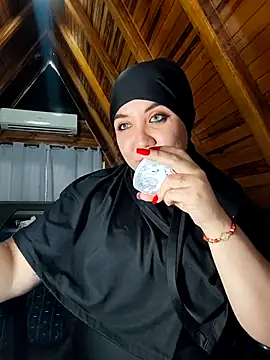 AmbarBurhan online show from February 24, 2026, 6:09 pm